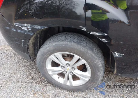 2014 Chevrolet Equinox Ls z USA, uszkodzony, nr VIN 2GNALAEK4E6376234